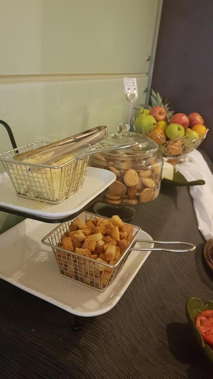 Hotel Libertador Сантьяго Экстерьер фото